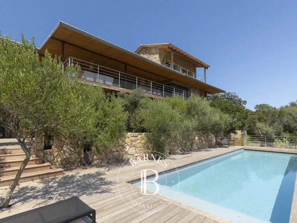 Saint-Cyprien, villa d'architecte, 7 chambres, piscine, vue mer, plage à pied 
