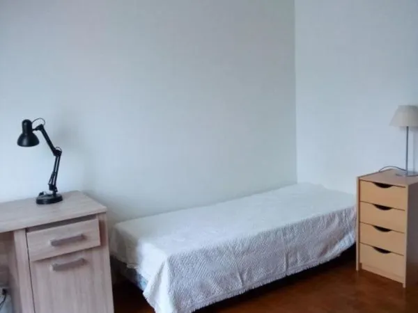 Chambre de 12m2 à louer sur Viroflay 