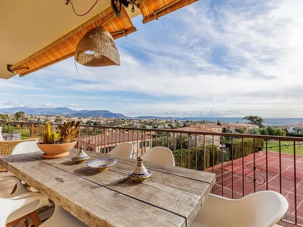 Appartement 5 pièces 141 m² 