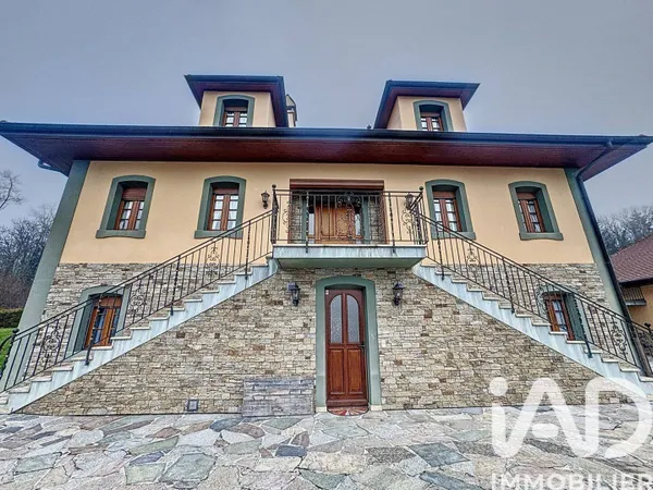 Maison 8 pièces 290 m² 