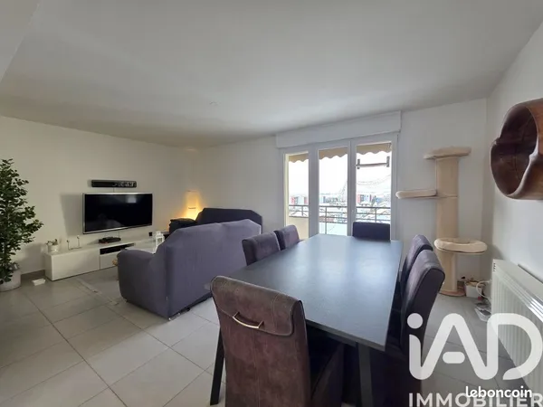 Triplex 4 pièces 90 m² 