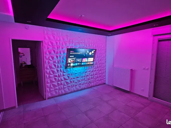 Studio neuf meublé 