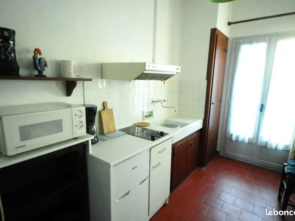 Studio ensoleillé 