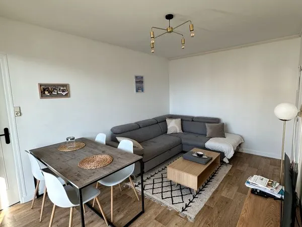 Appartement T3 meublé avec balcon 