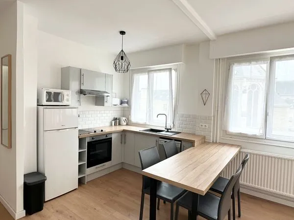 Appartement T2 meublé avec place de parking et balcon 