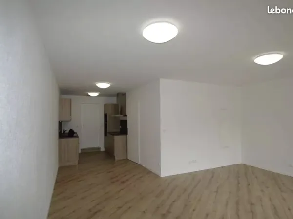 Studio 1 pièce 49 m² 