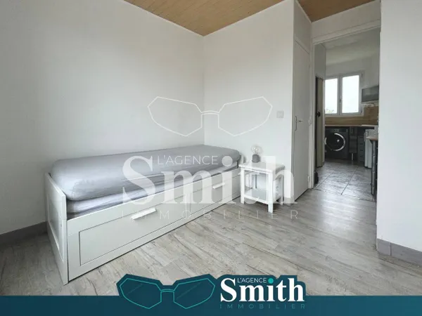 Studio 1 pièce 16 m² 