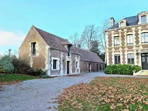 Maison 11 pièces 403 m² 