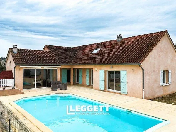 Maison 10 pièces 165 m² 