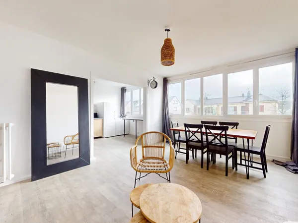 Appartement 6 pièces 85 m² 