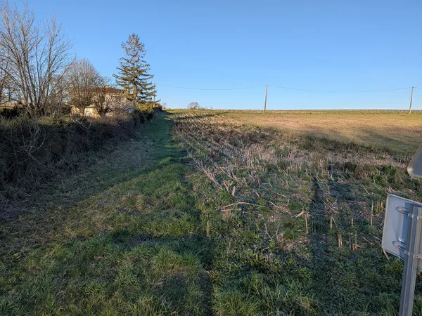 Terrain 1826 m² 