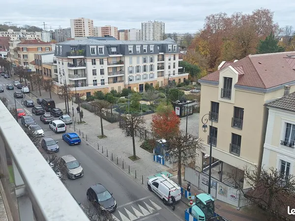 F3 traversant - 53 m² - Dernier étage - 2 grands terrasses - Parking sécurisé - Cave - Avenue de 