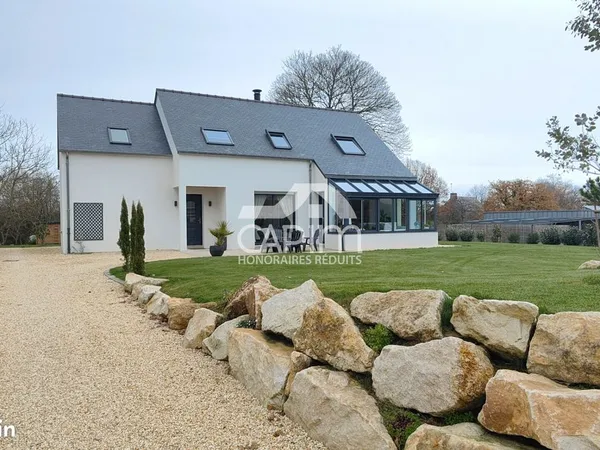 Pavillon 7 pièces 145 m² 