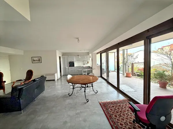 La Conciergerie Appartement Bourg En Bresse 3 pièce(s) 111.48 m2 Terrasse Garage 