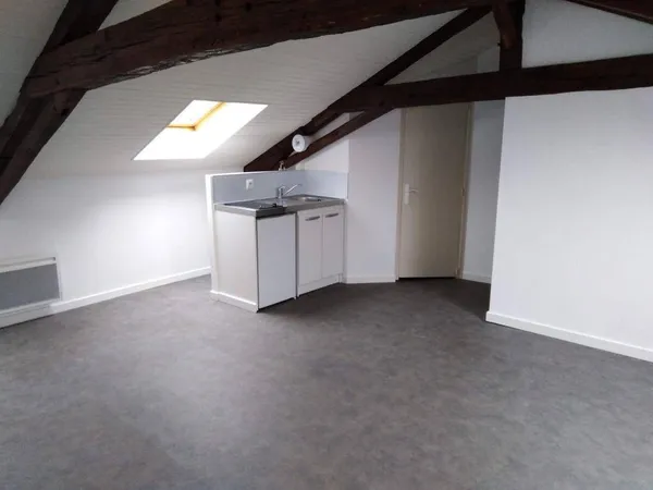 Studio 1 pièce 28 m² 