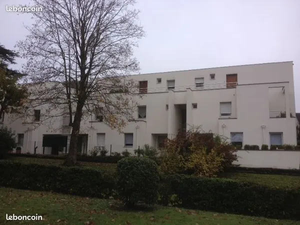 Disponible très prochainement - T1 bis 29m² meublé avec parking - Rue Croix Pasquier (Tours Nord, 