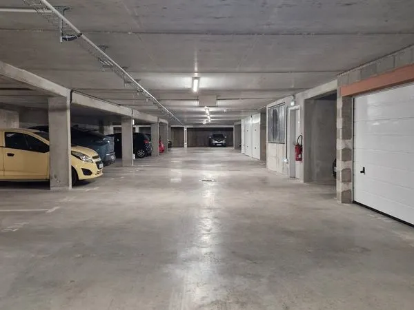 Parking - Garage Location Toulouse   90€