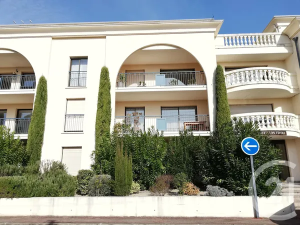 Studio 1 pièce 36 m² 