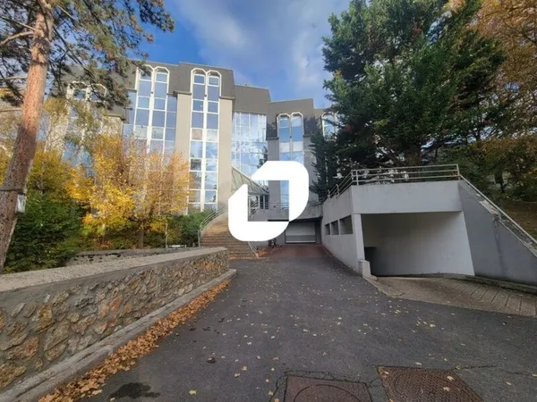 Bureaux - A VENDRE - 290 m² non divisibles 
