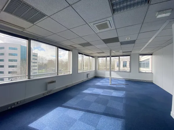 Bureaux - A VENDRE - 318 m² non divisibles 