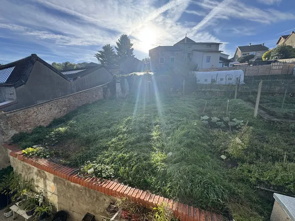 Immeuble de rapport sur la commune de Cours 