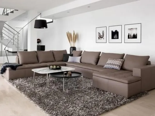 5 PIÈCES offrant 139m² de surface privative / Parking 