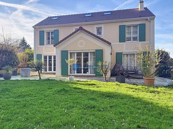 Maison 7 pièces 195 m² 