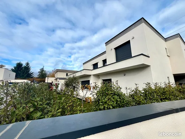 Maison 6 pièces 164 m² 
