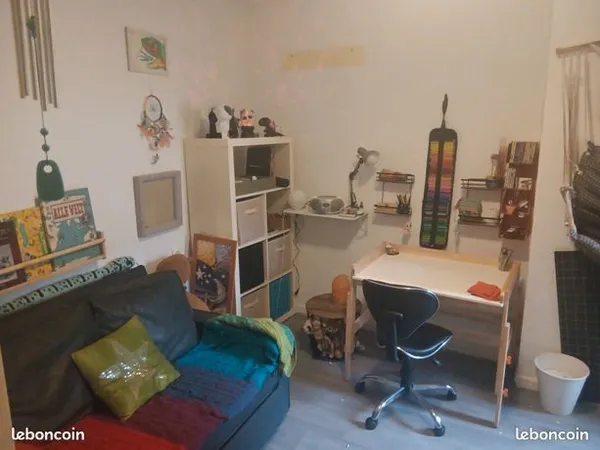 Cherche colocataire H/F pour chambre privée (courte ou moyenne durée - dépannage - urgences)à 