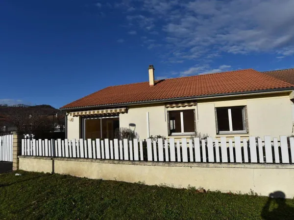 Maison de plain-pied 6 pièces 105 m² 