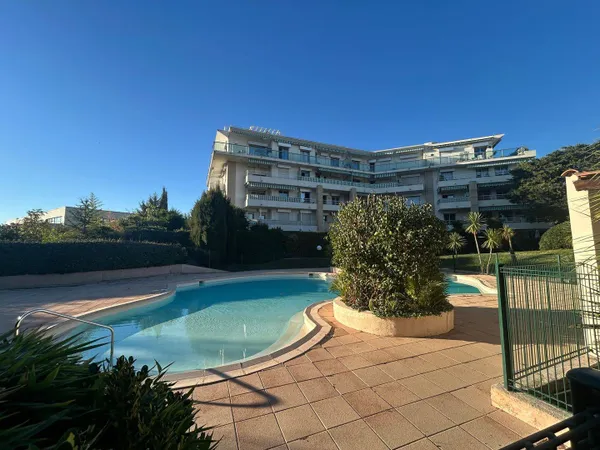 Appartement 1 pièce 25 m² 