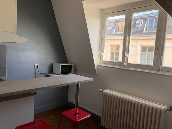 Appartement 1 pièce 13 m² 