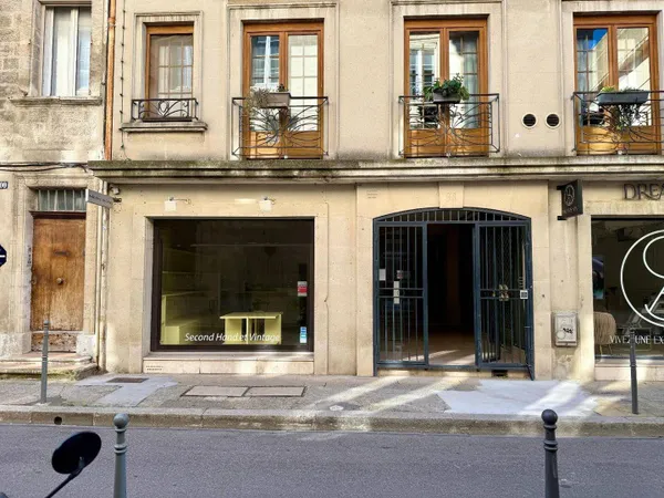 Local commercial 54 m² 