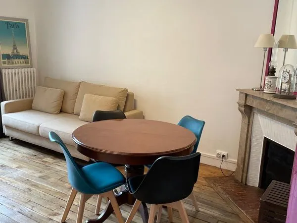 Paris 18e - 1 chambre meublé 42 m² - Porte de Clignancourt - 1 395 CC 