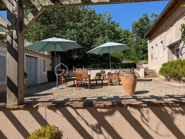 Maison 7 pièces 295 m² 