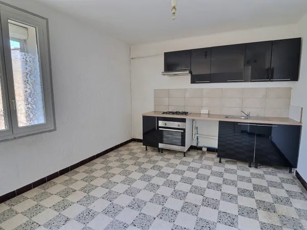 A VENDRE Entraigues Sur La Sorgue Appartement 3 pièce(s) 64 m² 