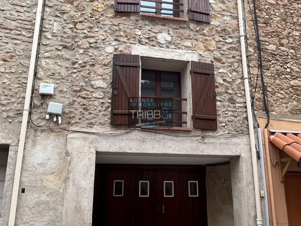 THUIR, maison de village avec garage vendu loué 