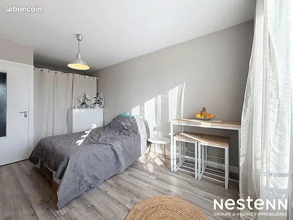 Studio 1 pièce 22 m² 