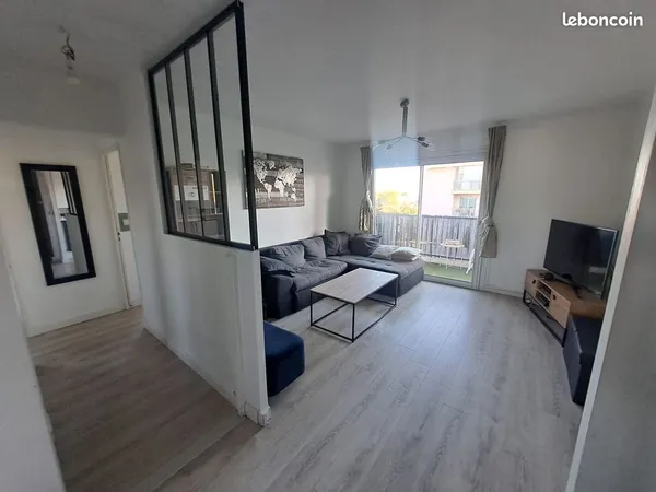 🏡 Bel appartement T3 traversant de 62 m² avec balcon - La Seyne-sur-Mer / Les Sablettes - 220 