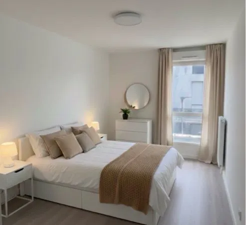 Appartement meublé 3 pièces avec parking sécurisé 
