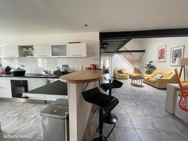 Propriété 12 pièces 402 m² 