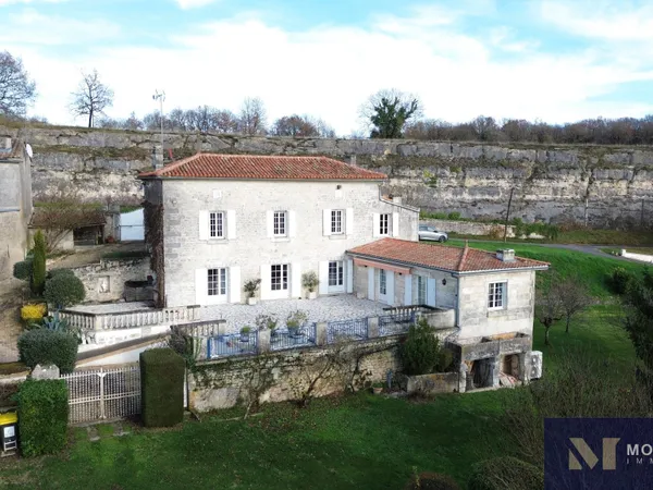 PROPRIETE DE CARACTERE AVEC BEL ENVIRONNEMENT 