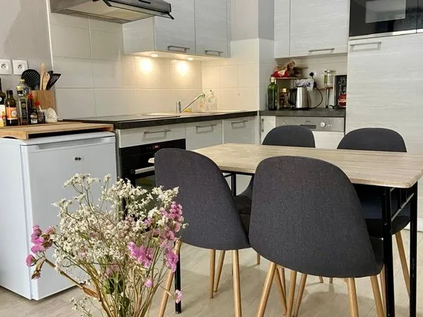 T2 Meublé récent terrasse et jardin sud 
