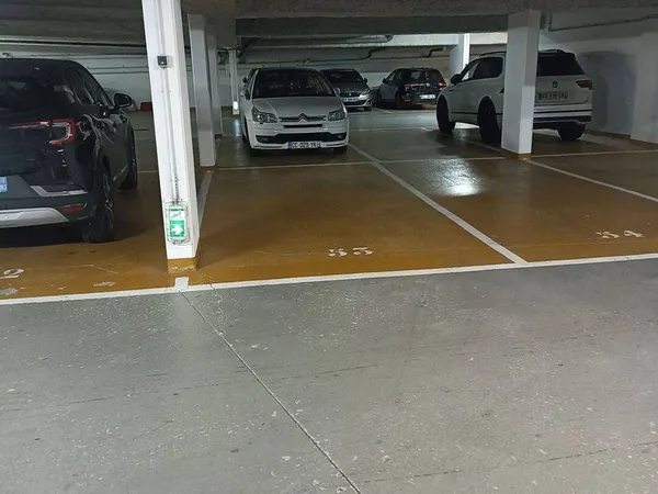 Parking 17 m² 