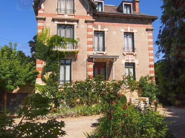 Villa 13 pièces 315 m² 