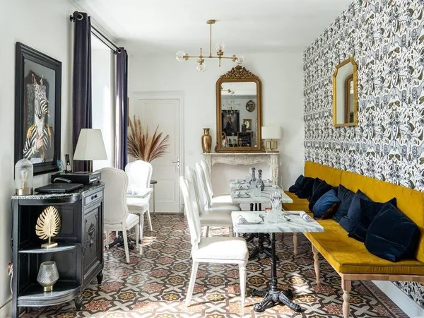 Château 20 pièces 1200 m² 