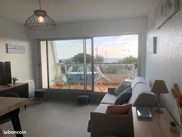 Studio 1 pièce 25 m² 