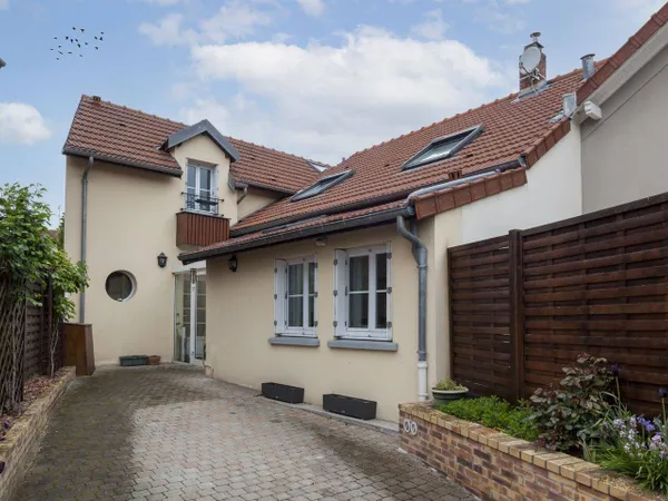 Maison 7 pièces 182 m² 
