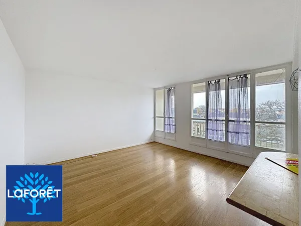 Appartement 4 pièces 77 m² 