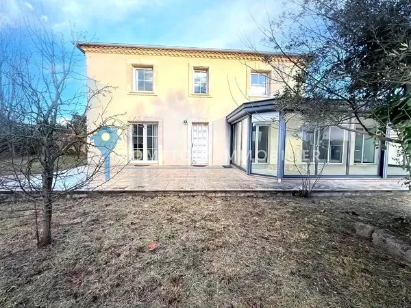 Villa 6 pièces 220 m² 